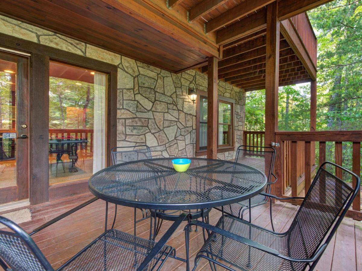 Above The Clouds, 4 Bedrooms, Pool Access, Private, Gaming, Sleeps 16 Гетлинбург Екстериор снимка